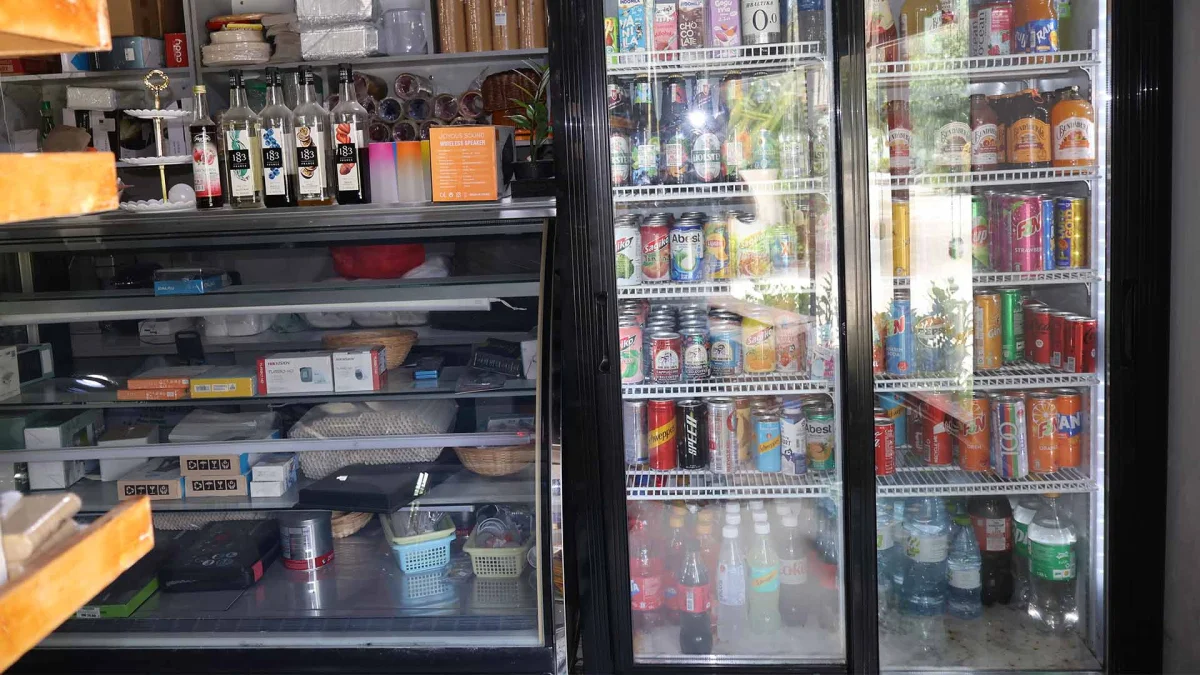 Dhigurah Tourist Shop