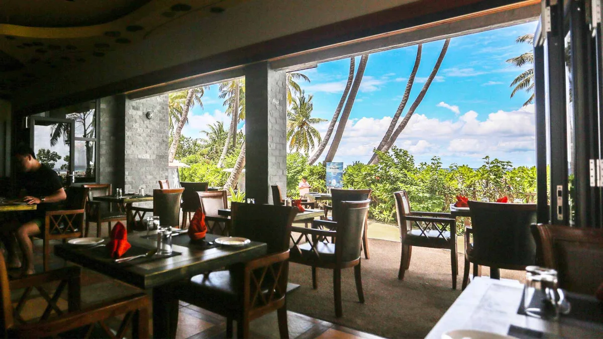 Kaani Grand Seaview – Restaurant
