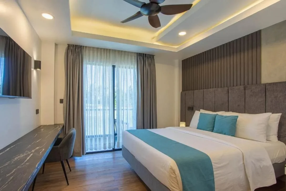 Superior Room with Balcony