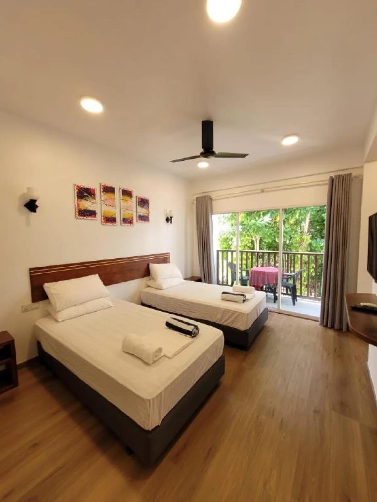 Deluxe Twin Room