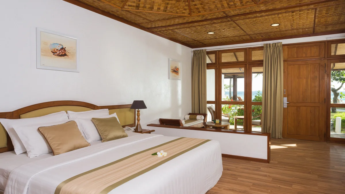 Standard Beachfont Room