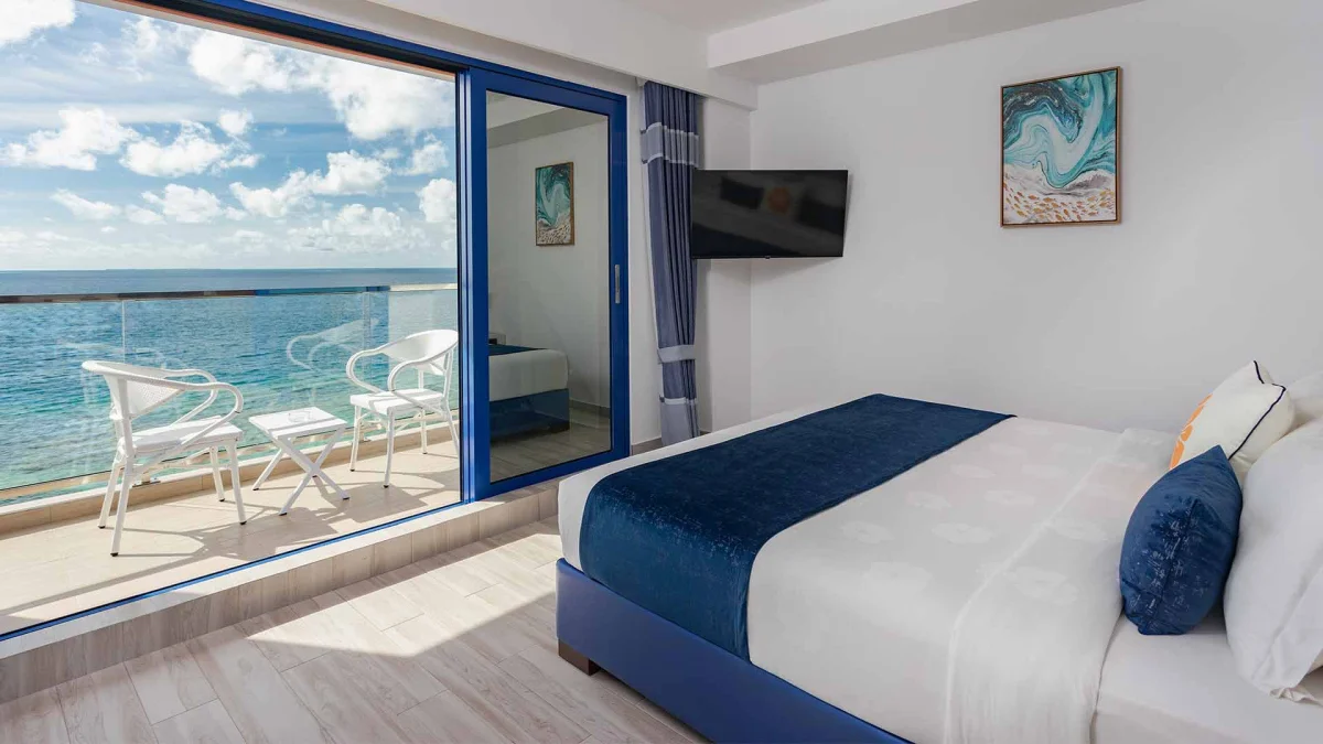 Deluxe Double Room Sea View with Balcony