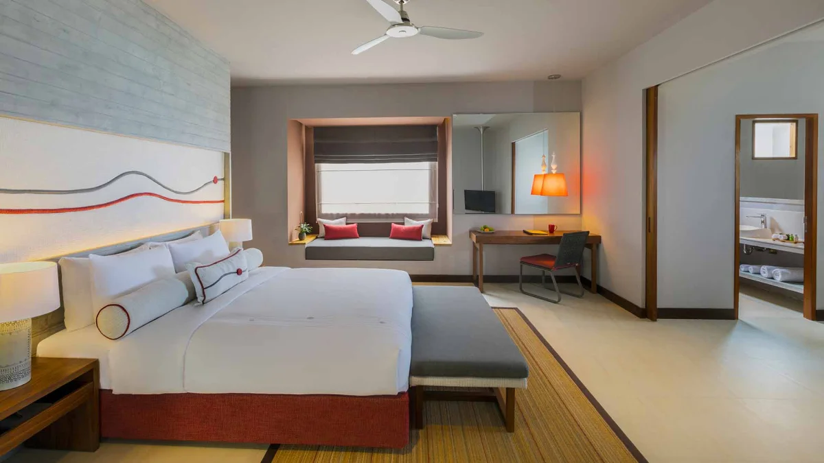 2 Beach Suite with Pool