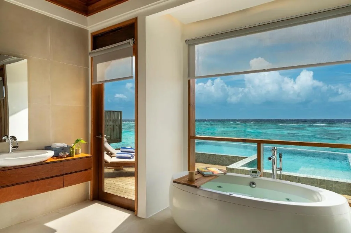 Deluxe Ocean Pool Villa