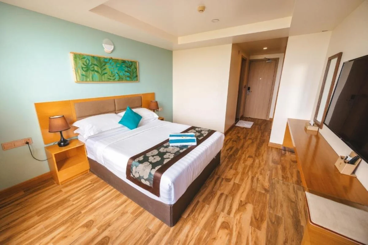 Double or Twin Room with Sea View