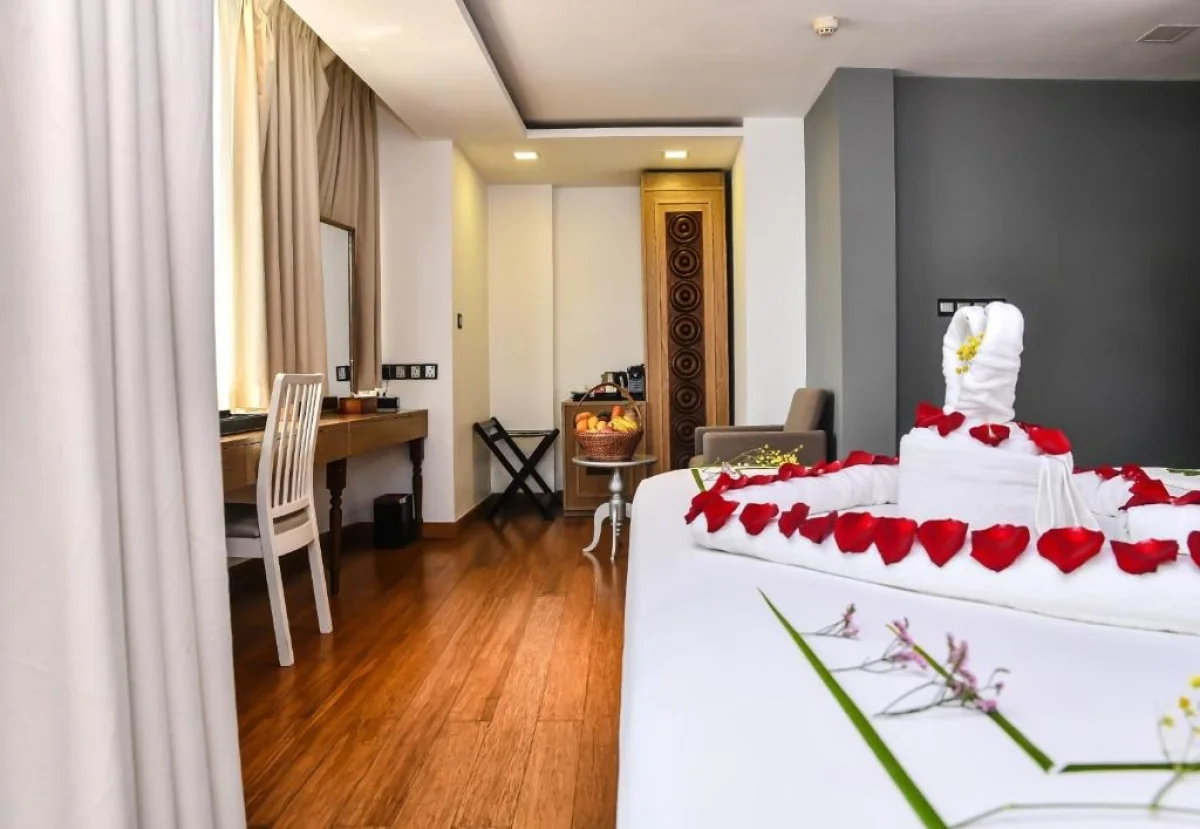 Junior Suite with Balcony