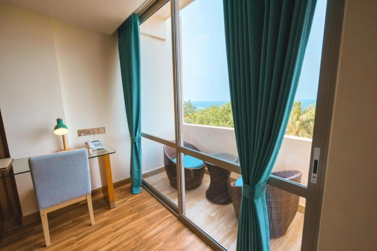 Double or Twin Room with Sea View