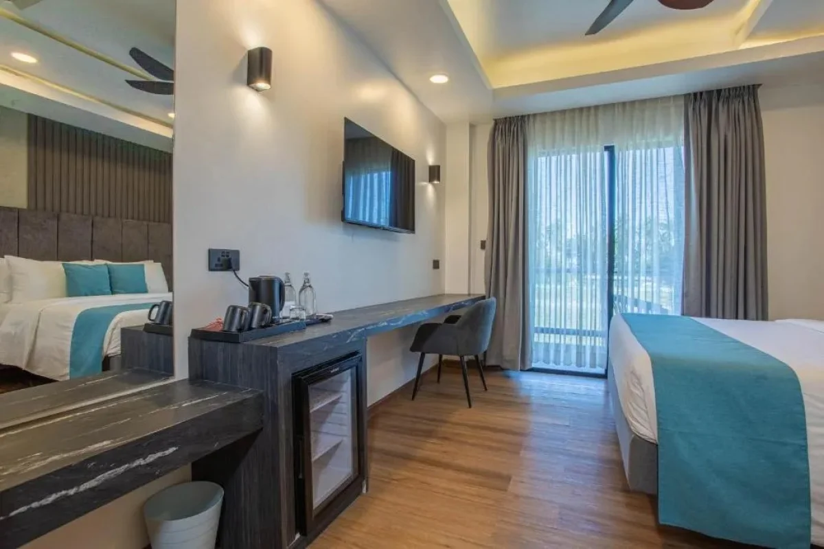 Superior Room with Balcony