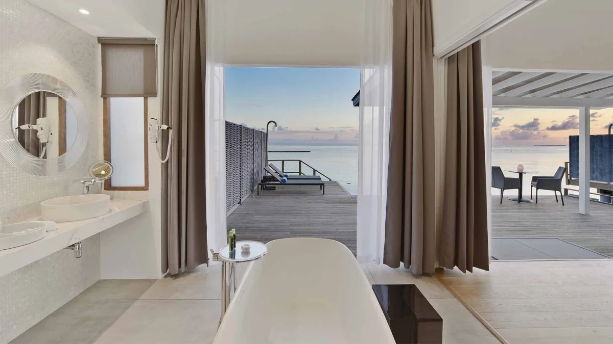 Thundi Water Villa with Pool