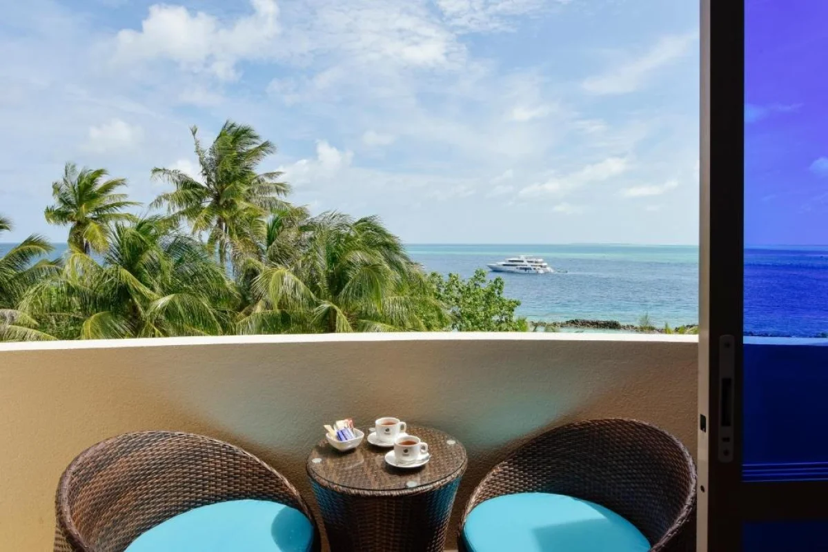 Double or Twin Room with Sea View