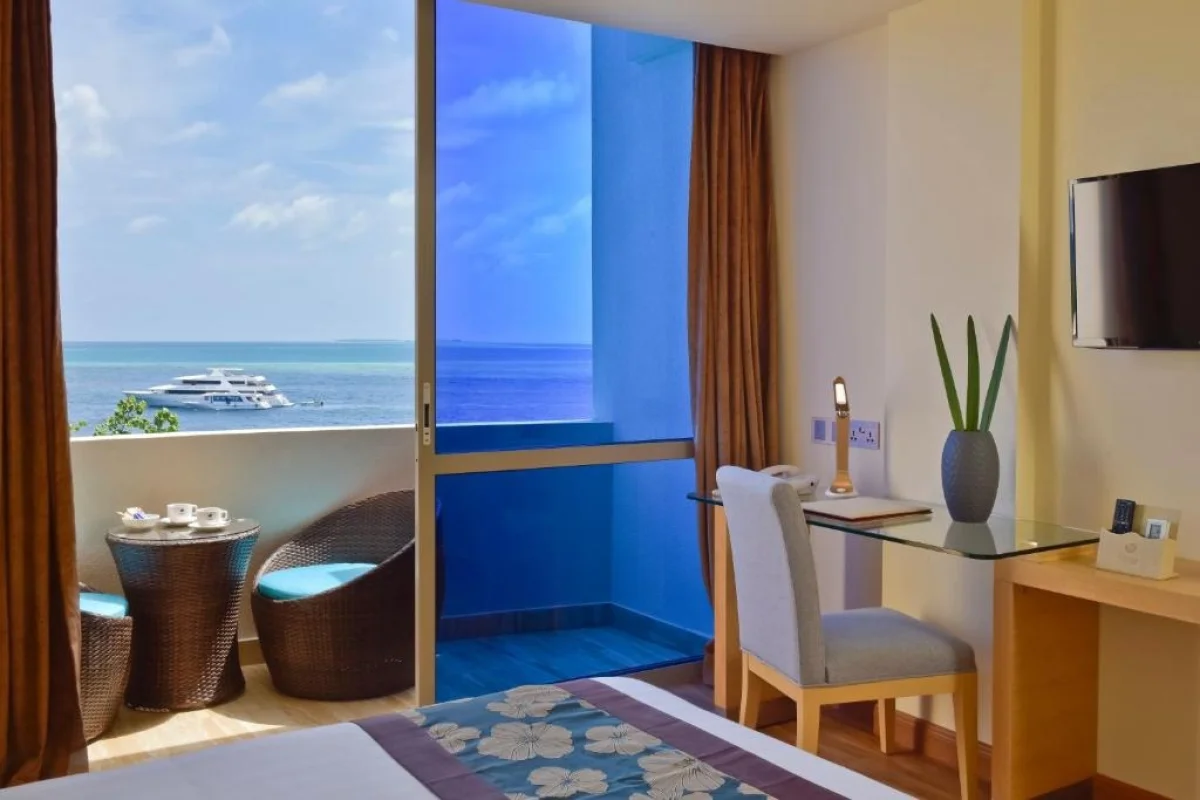 Double or Twin Room with Sea View