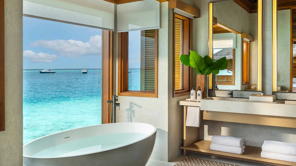 12 Lagoon Bungalows with Pool