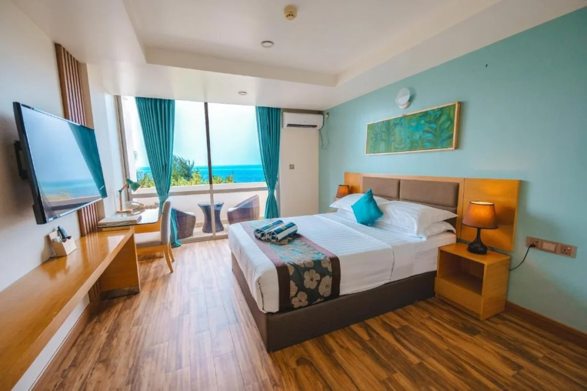 Double or Twin Room with Sea View